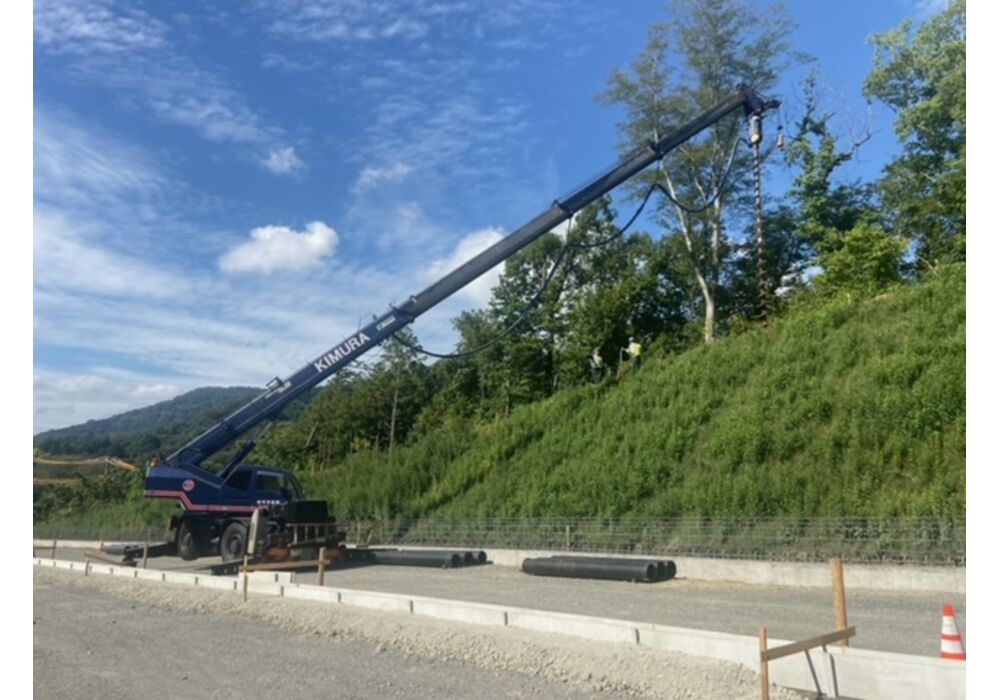 遮音壁基礎杭打設　25ｔアンギラス