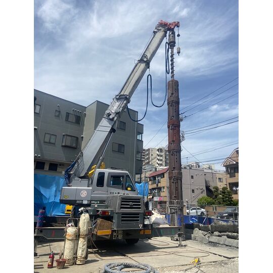 既存杭引抜　25ｔアンギラス　オーガーケーシング